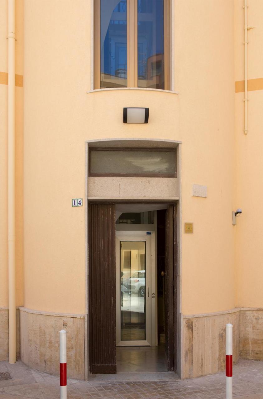 B&B Piazza Vittorio Trapani Exterior photo